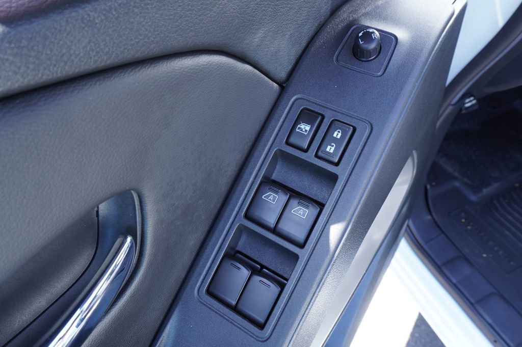 New 2026 Nissan Frontier 4x4 Crew Cab image 16