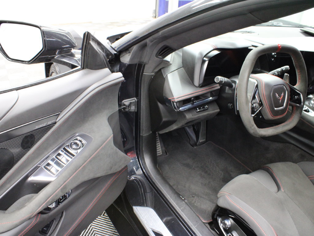 Used 2024 Chevrolet Corvette Stingray Premium Conv w/ Stealth Interior Trim Package RWD image 45