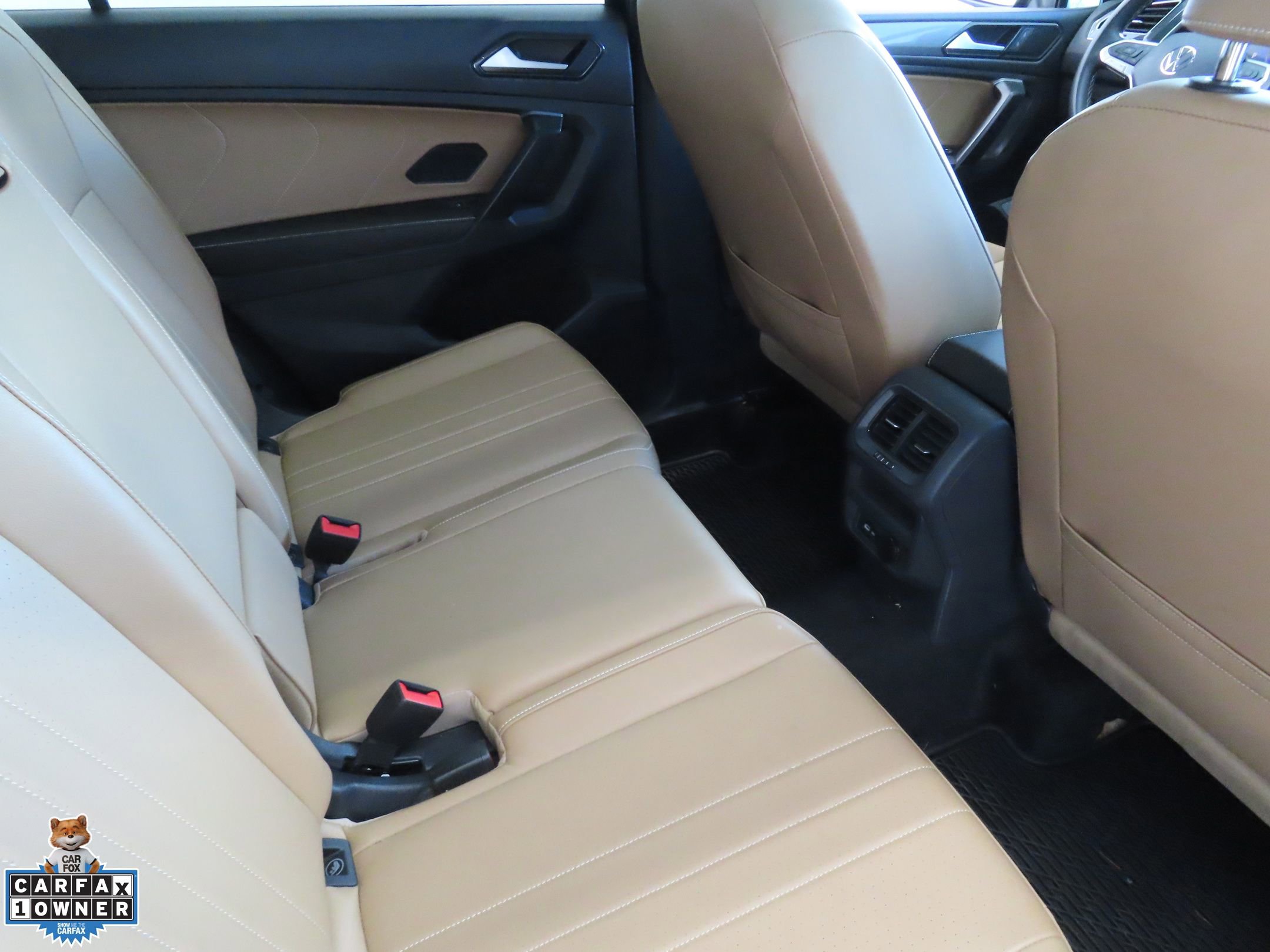 Used 2024 Volkswagen Tiguan SE FWD image 24