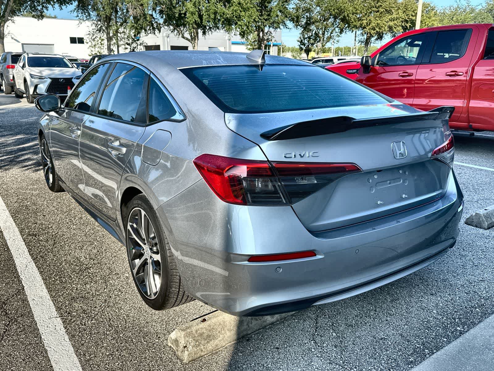 Used 2022 Honda Civic Touring image 6