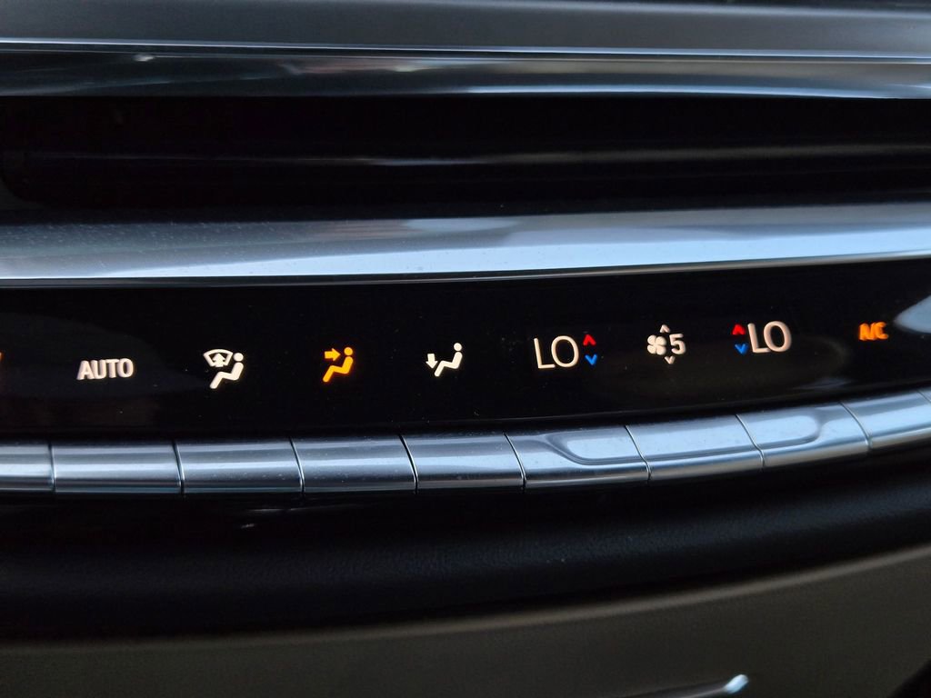 Certified 2024 Cadillac Lyriq Luxury w/ Nappa Leather Package image 22