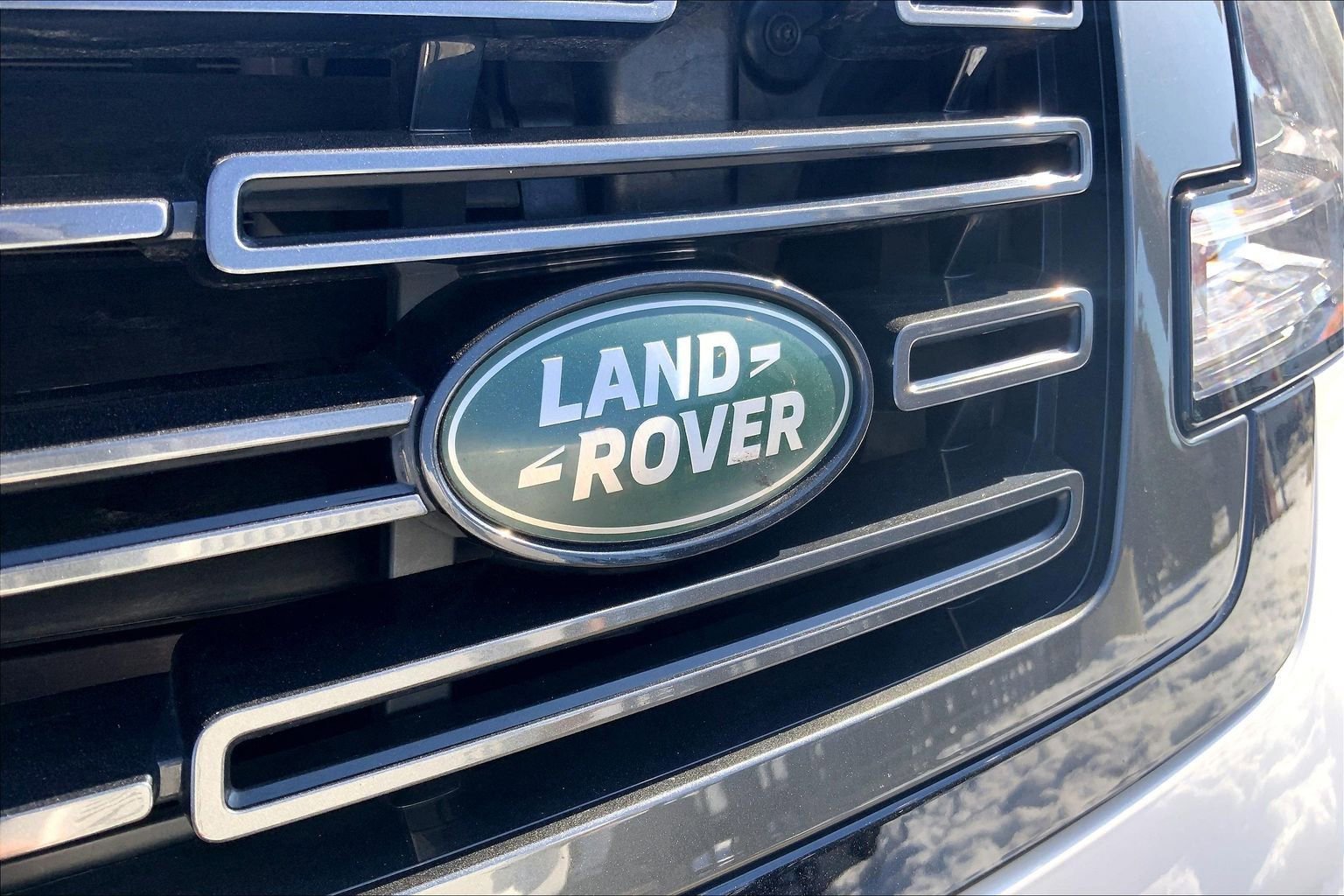 Used 2024 Land Rover Range Rover SE image 31