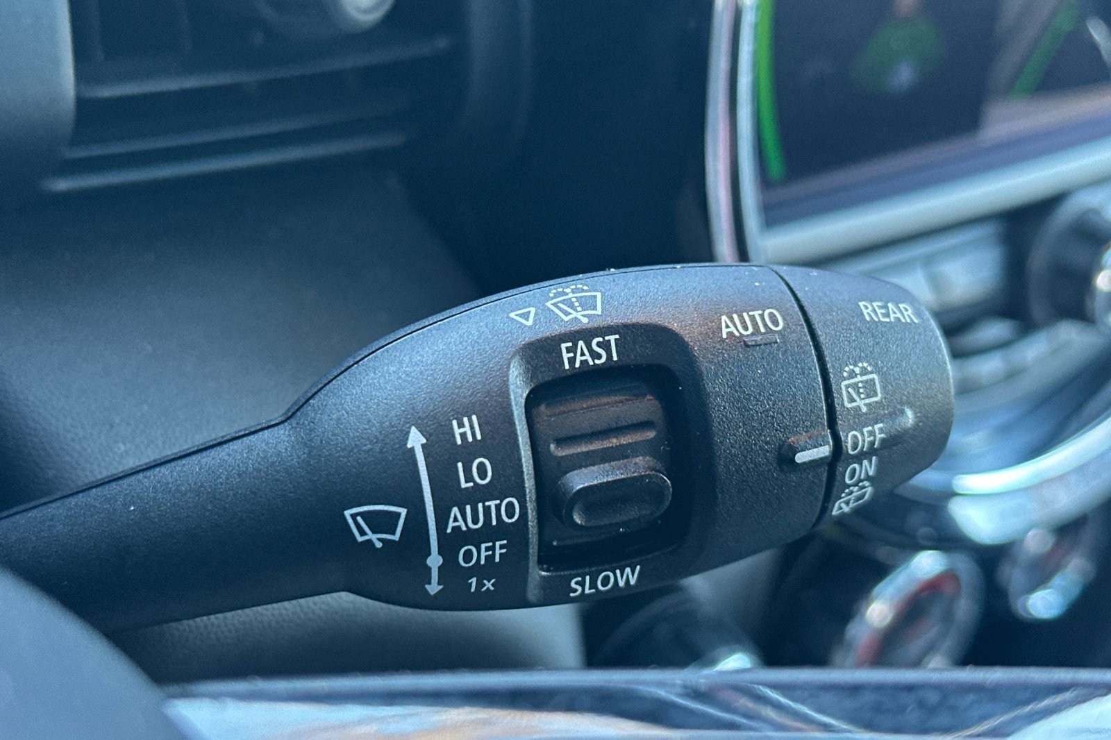 Used 2021 MINI Cooper SE w/ 8.8" Touchscreen Nav Package image 33