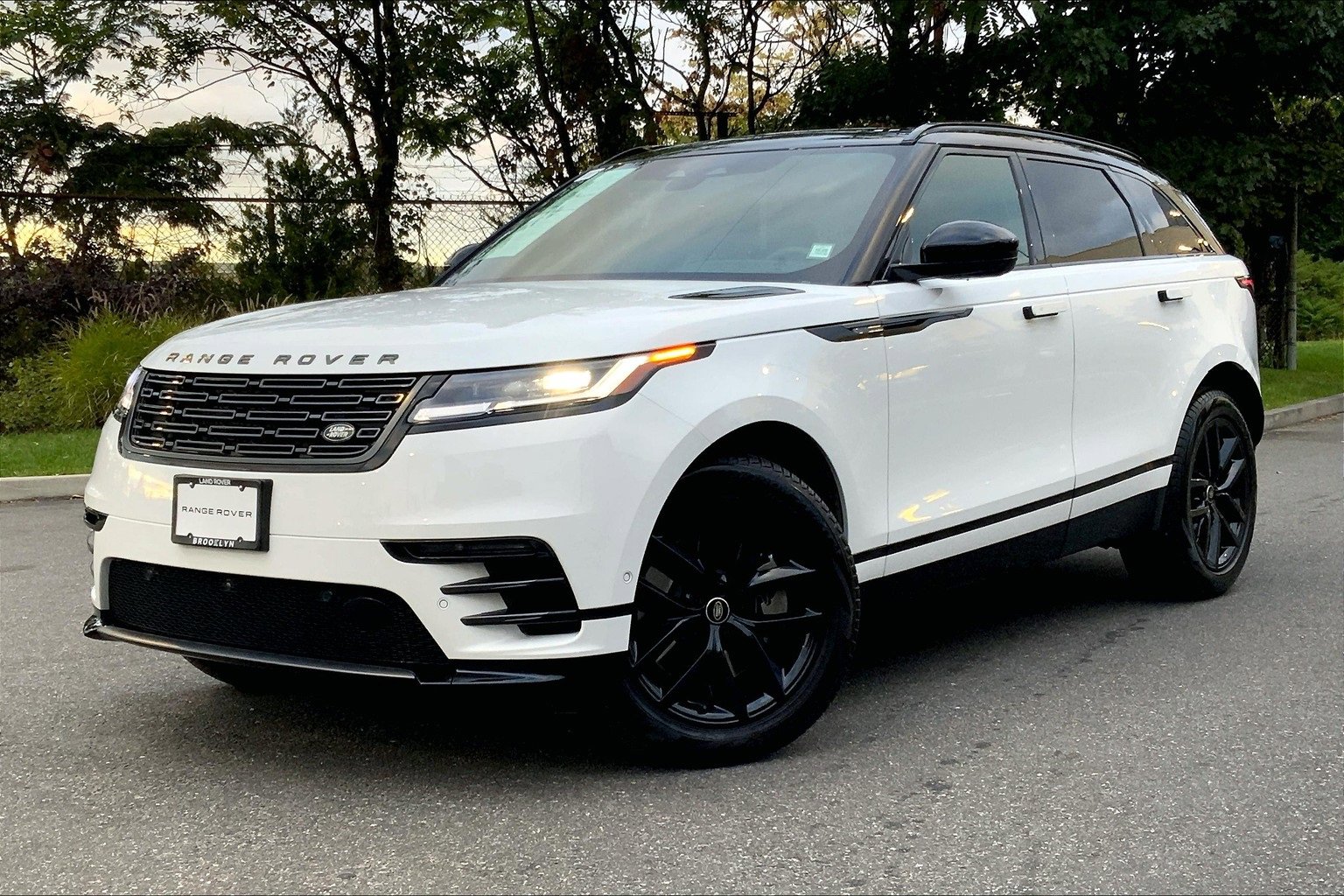 Used 2026 Land Rover Range Rover Velar Dynamic SE