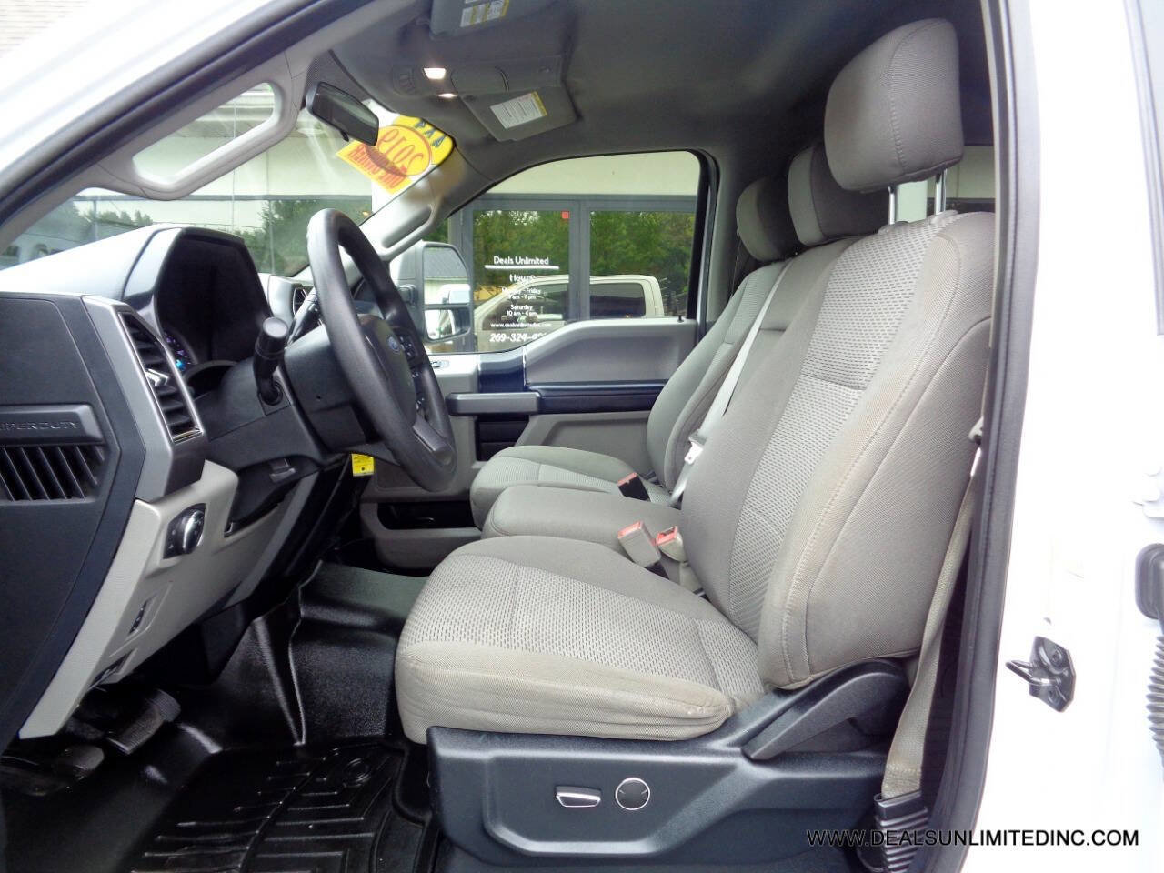 Used 2019 Ford F250 XLT w/ XLT Value Package image 9