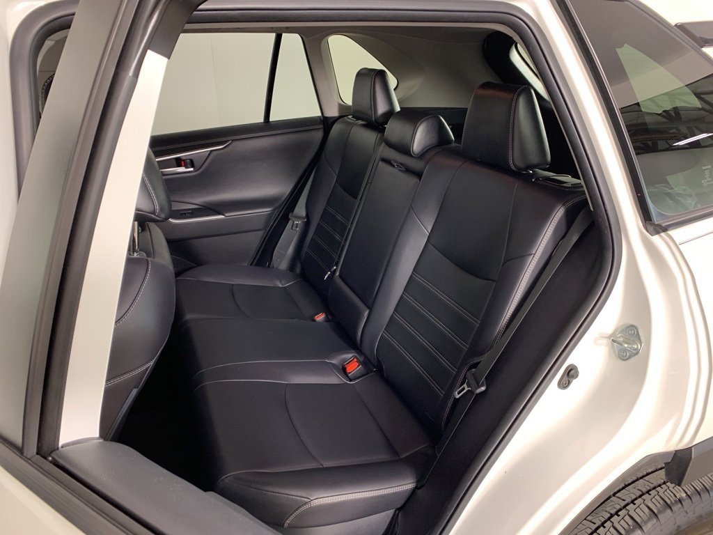 Used 2020 Toyota RAV4 Limited image 34