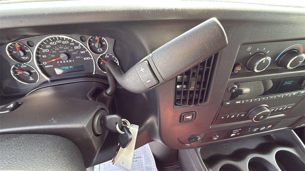 Used 2024 Chevrolet Express 2500 w/ Driver Convenience Package image 32