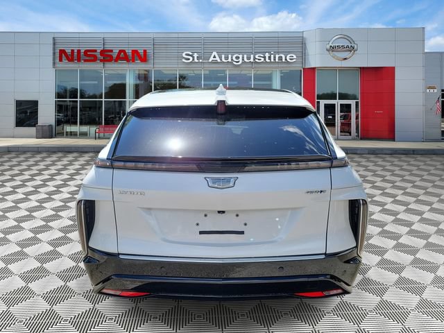 Used 2024 Cadillac Lyriq Luxury RWD image 3