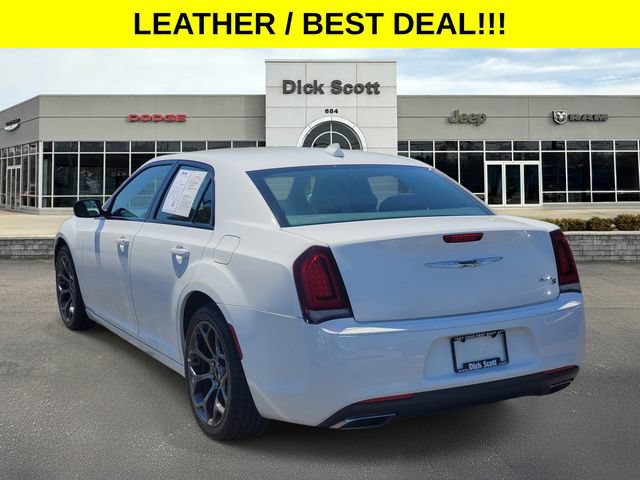Used 2018 Chrysler 300 S RWD image 3