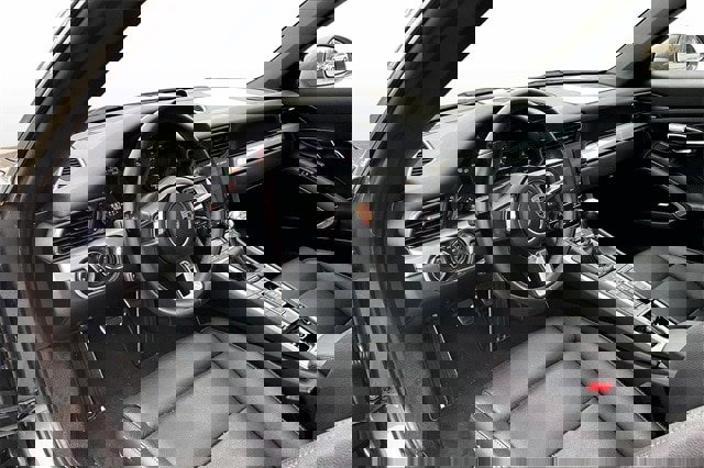 Used 2017 Porsche 911 Carrera 4 image 19