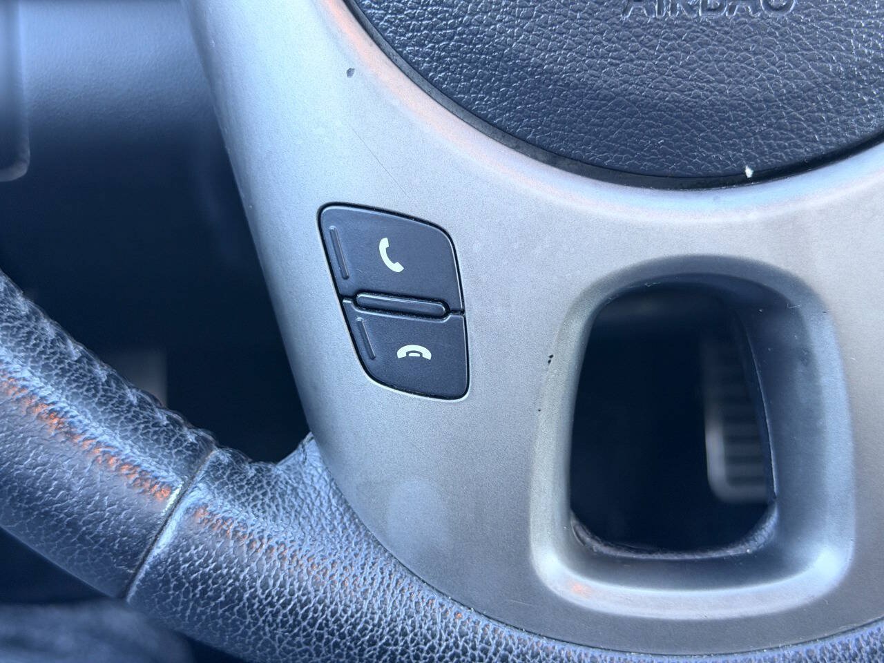 Used 2010 Kia Forte SX FWD image 33
