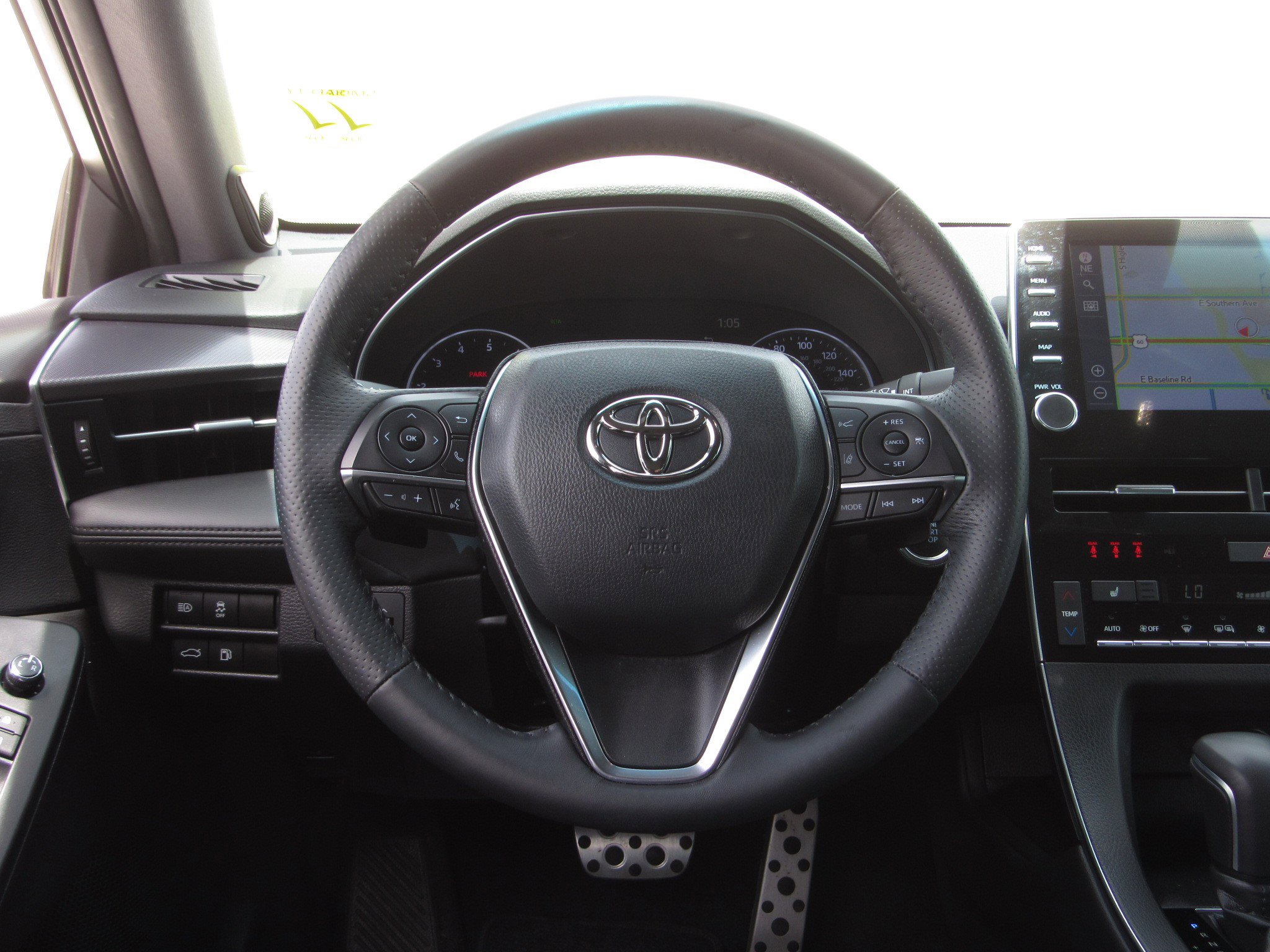 Used 2021 Toyota Avalon XSE w/ Carpet Mat Package (TMS) FWD image 23
