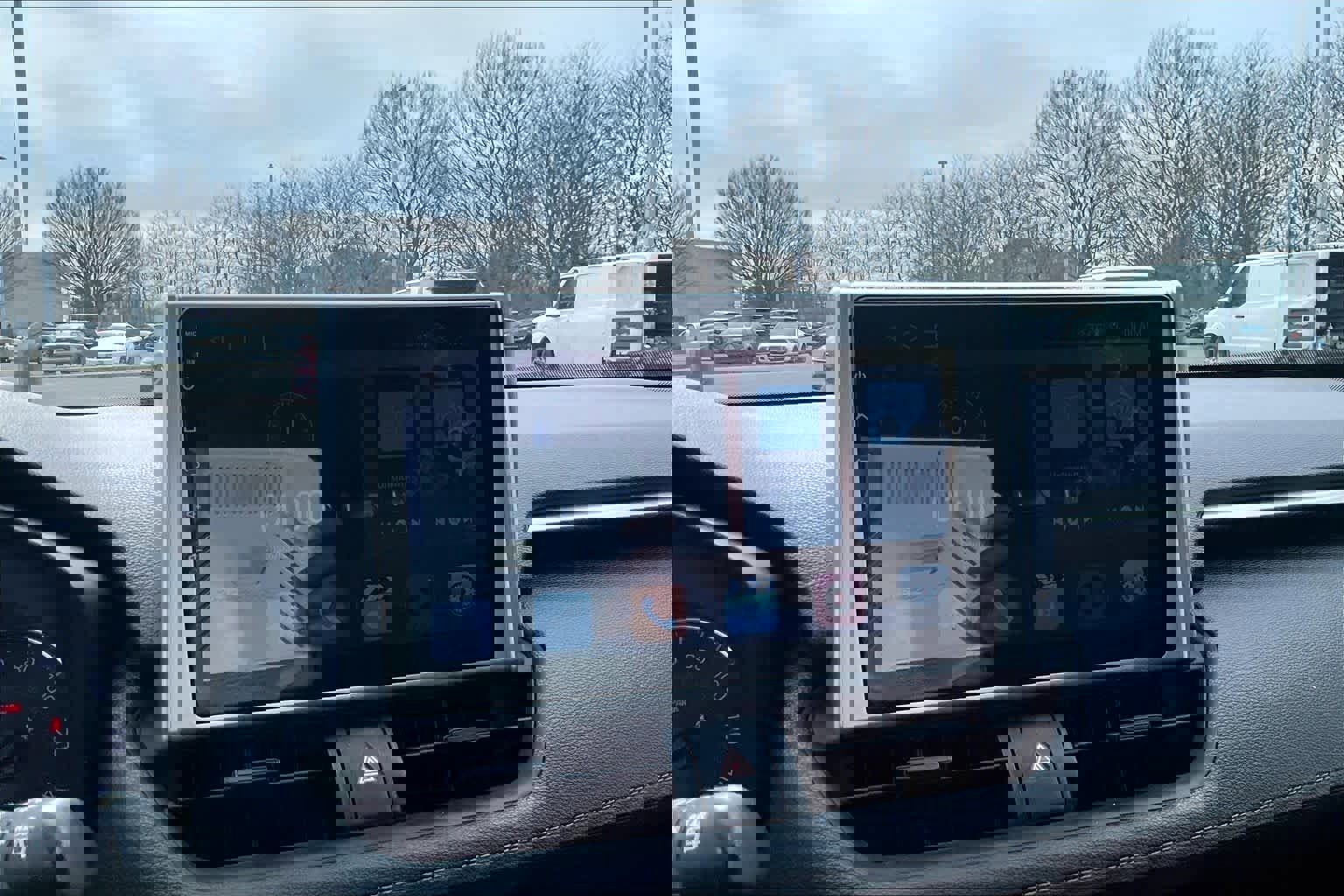 Used 2021 Toyota RAV4 XLE w/ Convenience Package image 32