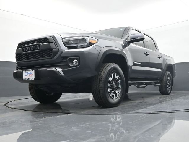 Used 2021 Toyota Tacoma TRD Off-Road image 8