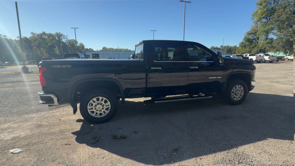 Used 2025 Chevrolet Silverado 2500 LTZ AWD/4WD image 9