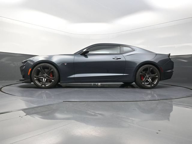 Used 2020 Chevrolet Camaro SS RWD image 31