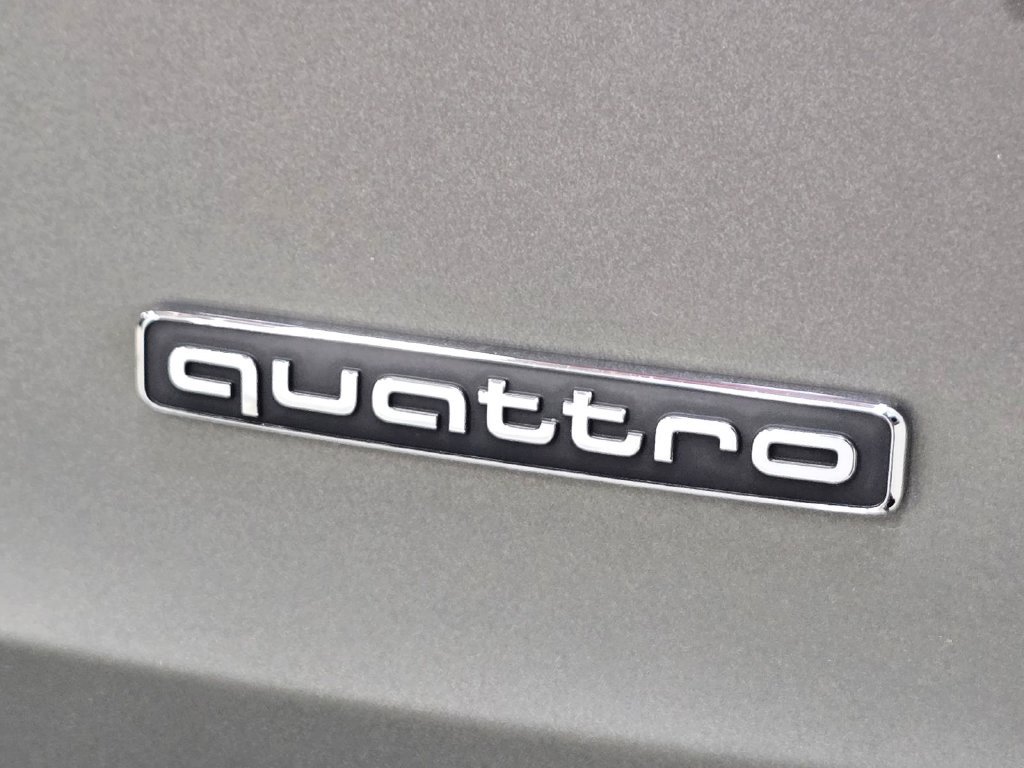 Used 2021 Audi Q3 2.0T Premium Plus w/ Premium Plus Package AWD/4WD image 6