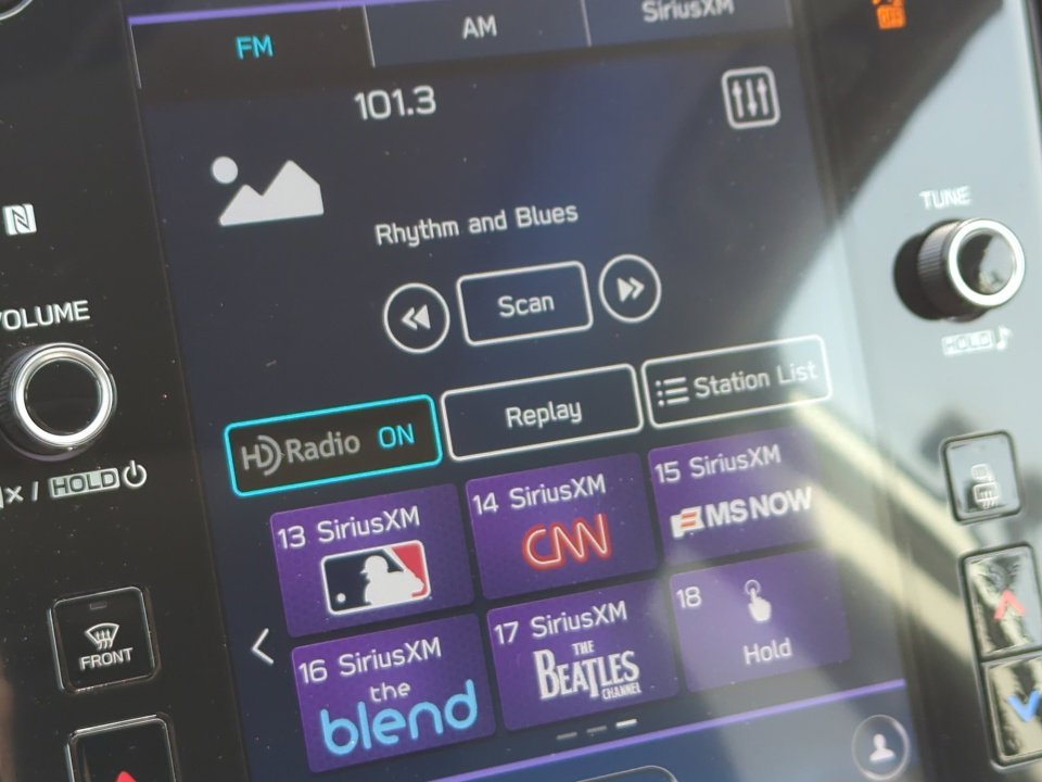 Used 2022 Subaru Outback Limited w/ Popular Package #2 image 26