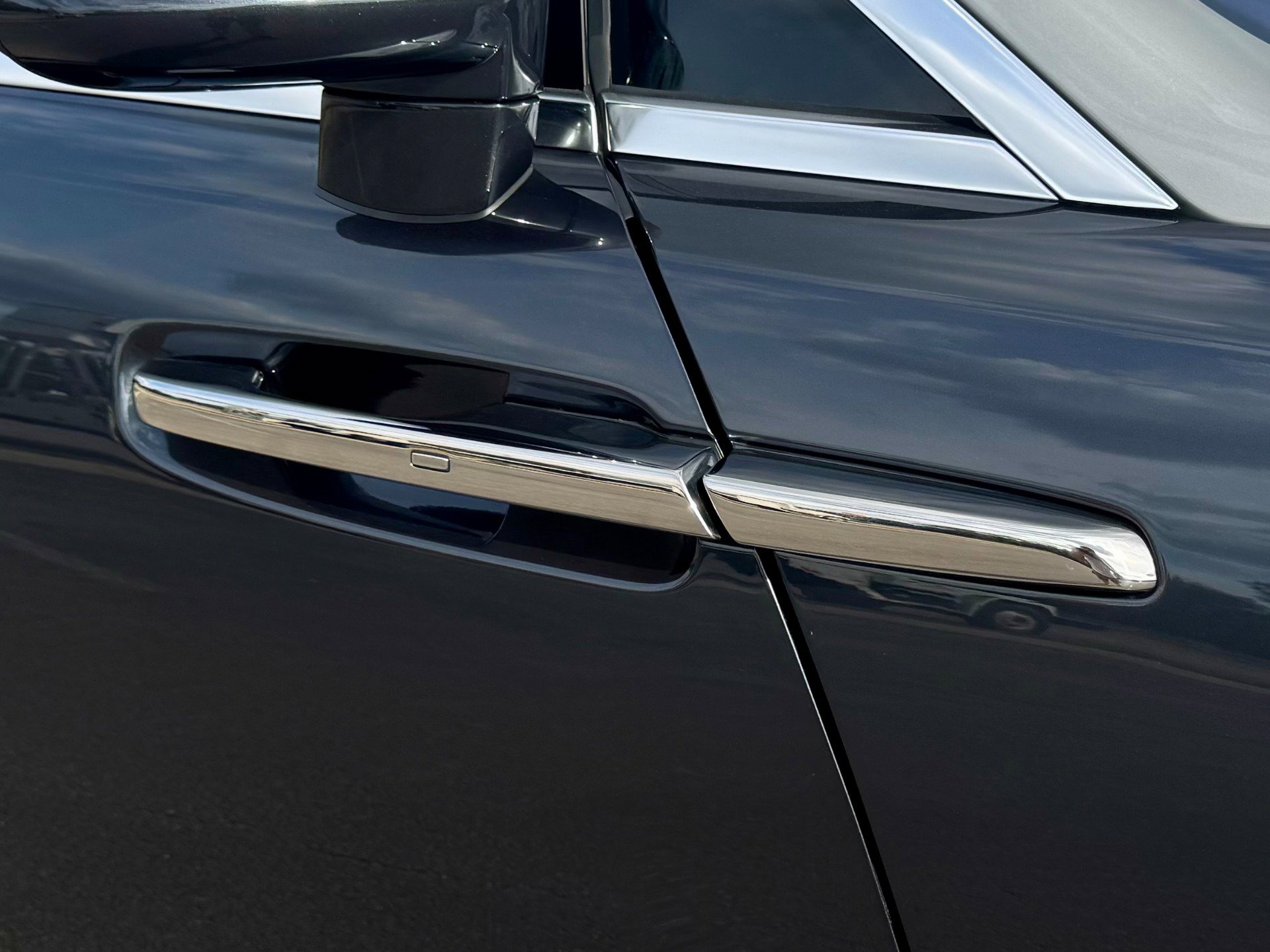 Used 2016 Rolls-Royce Wraith RWD image 84