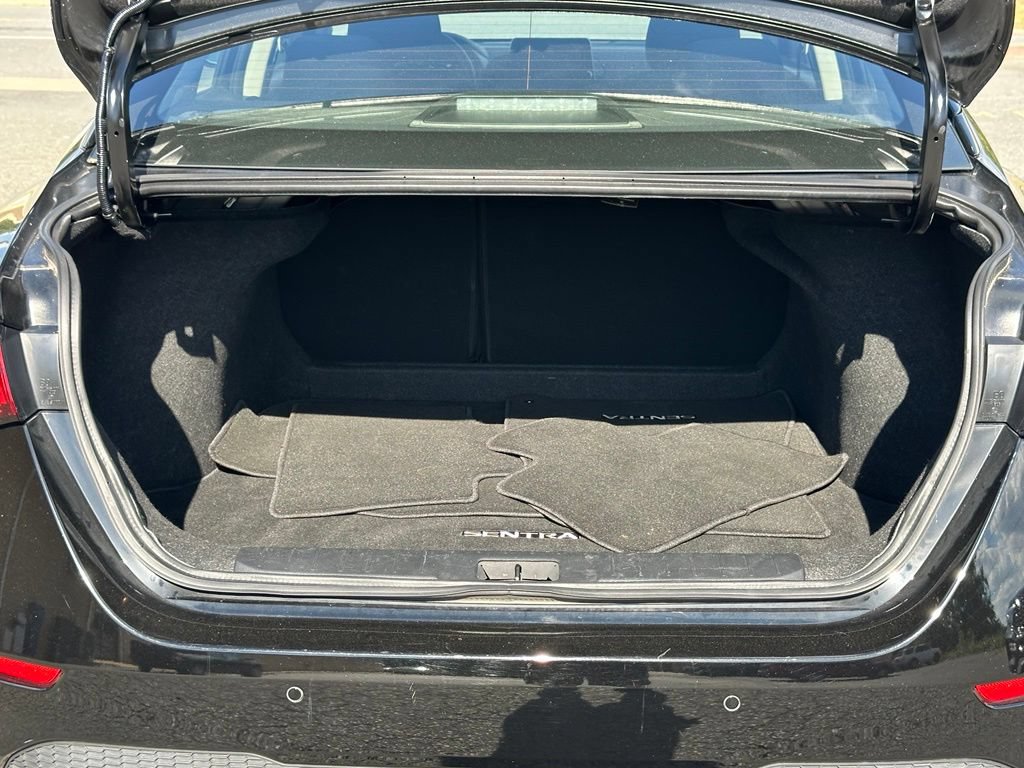 Used 2025 Nissan Sentra SV FWD image 38