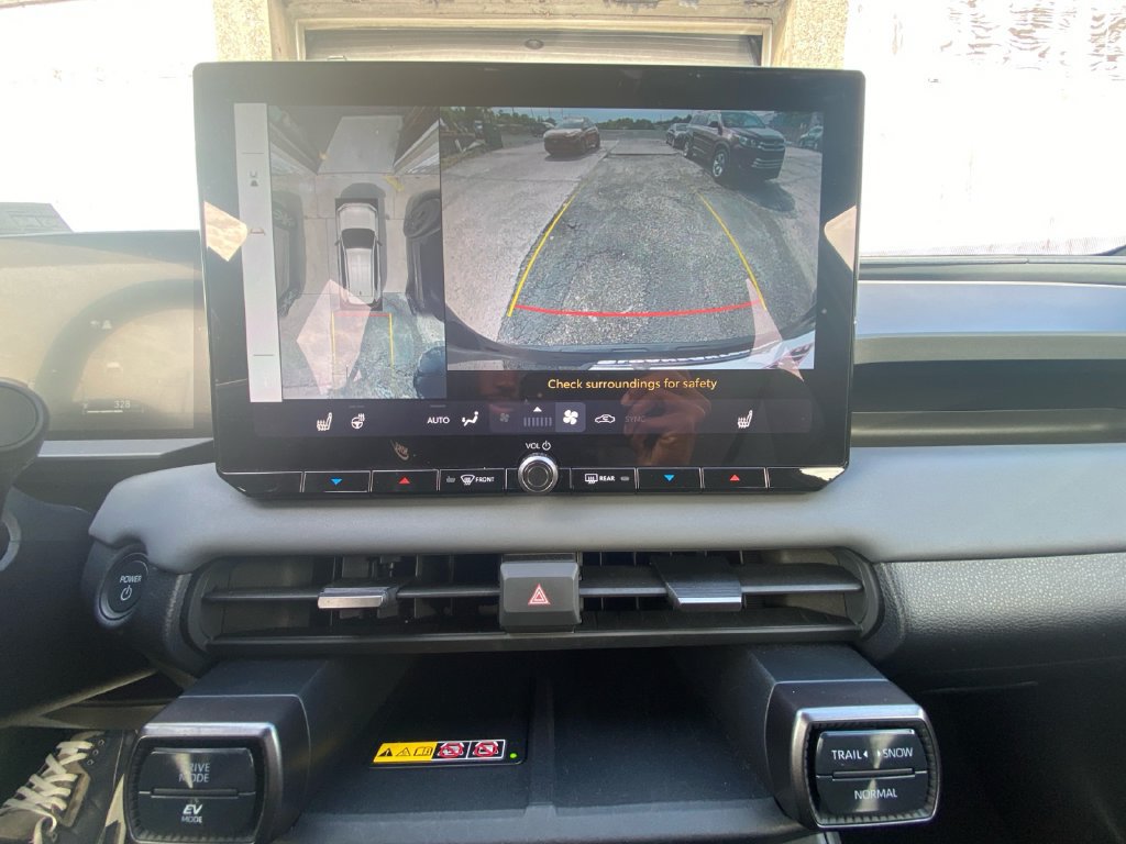 Used 2026 Toyota RAV4 XSE w/ Weather Package AWD/4WD image 21
