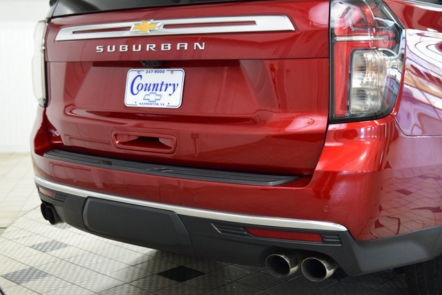 Used 2023 Chevrolet Suburban High Country image 21