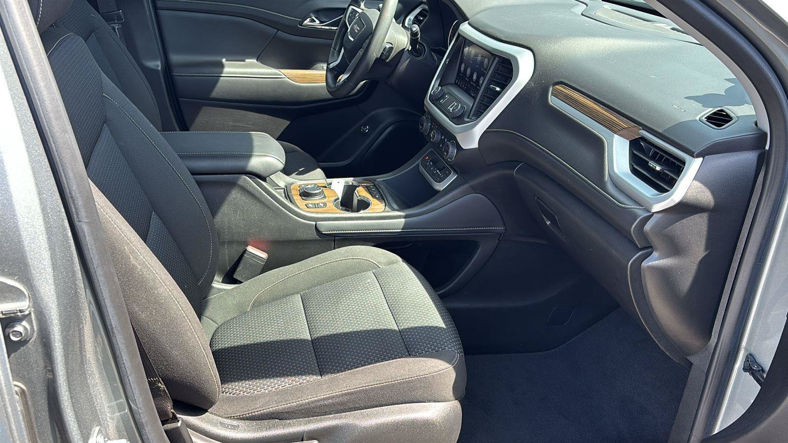 Certified 2023 GMC Acadia SLE w/ Driver Convenience Package FWD image 22