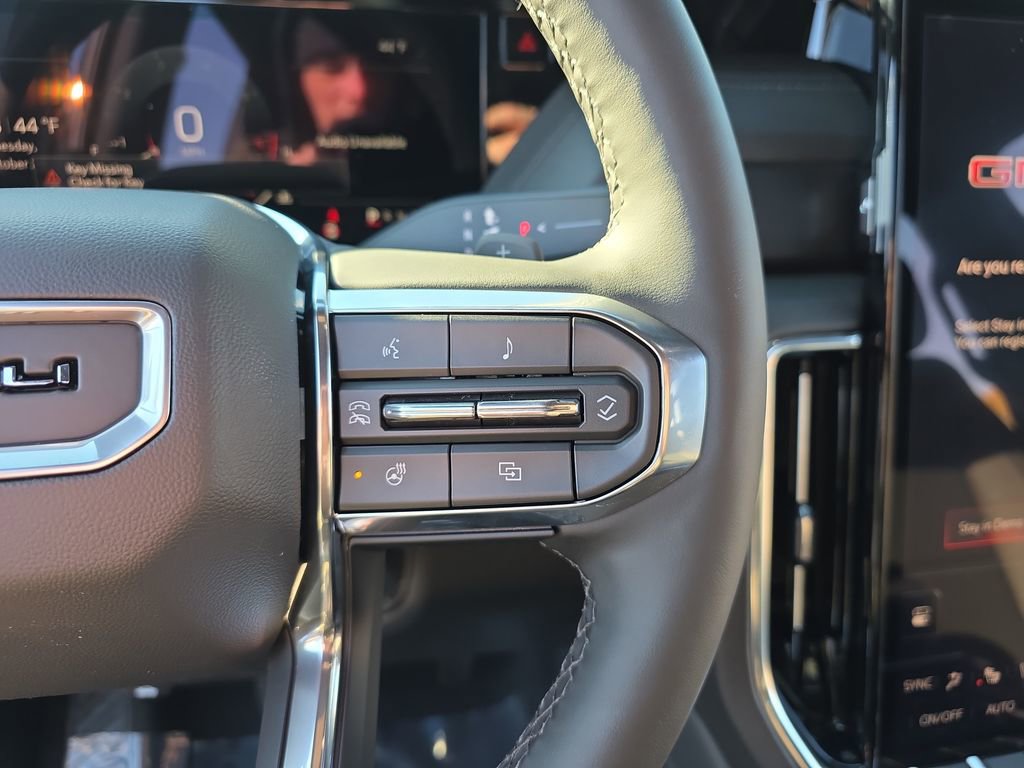 New 2026 GMC Yukon XL Denali w/ LPO, Floor Liner Package AWD/4WD image 19