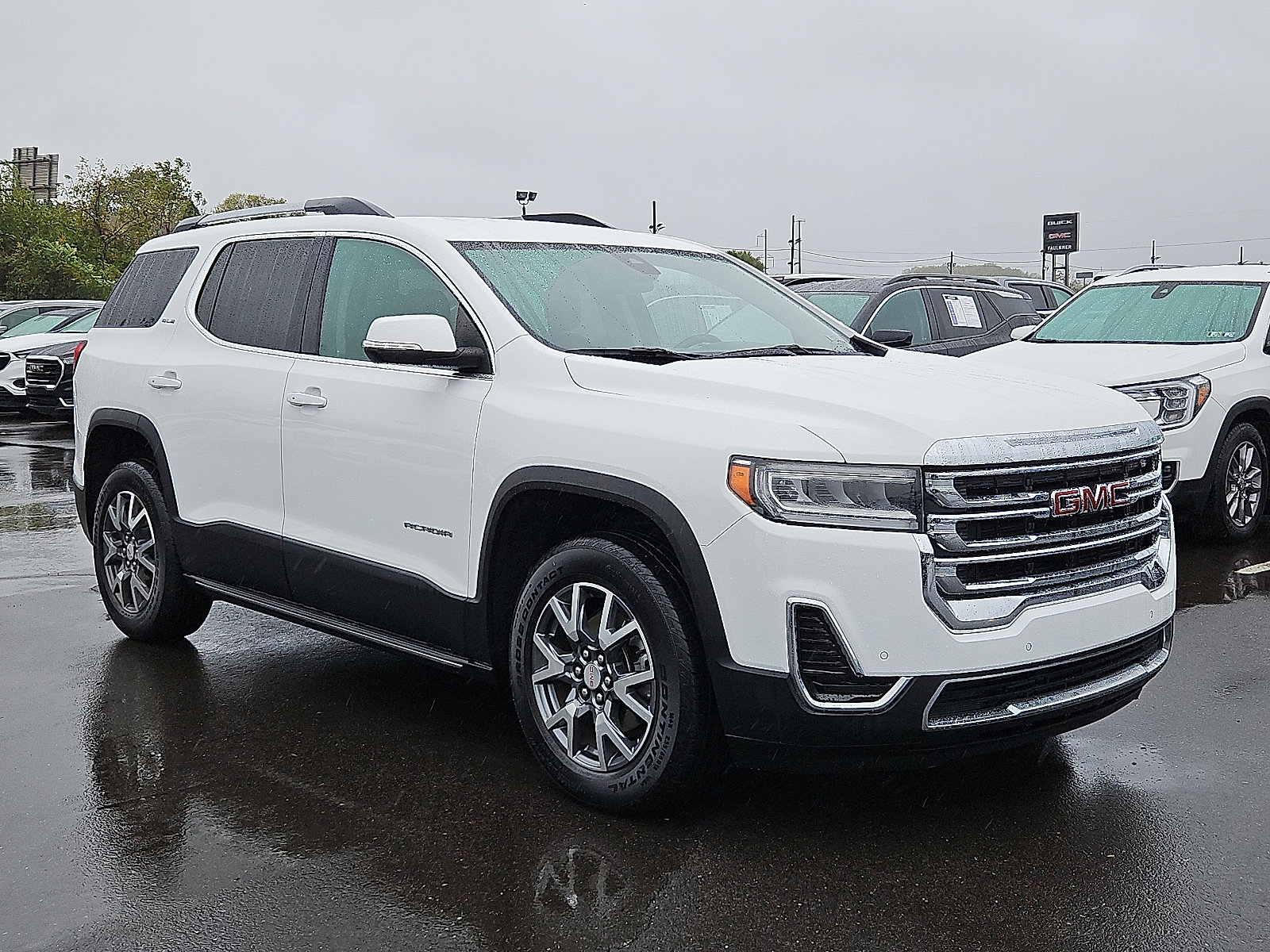 Certified 2023 GMC Acadia SLE w/ Driver Convenience Package