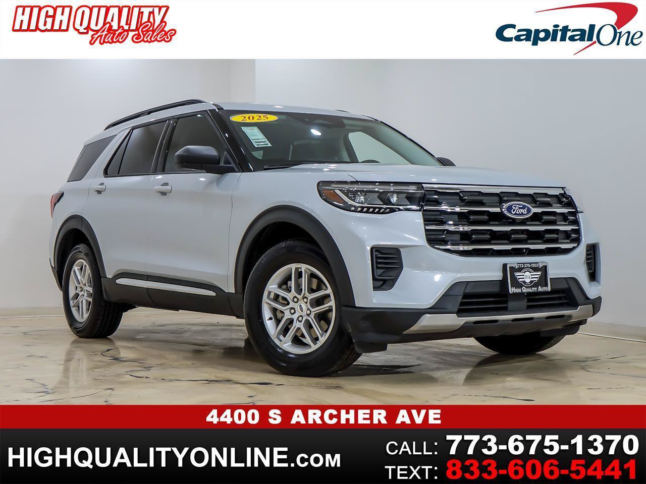 Used 2025 Ford Explorer Active AWD/4WD image 1