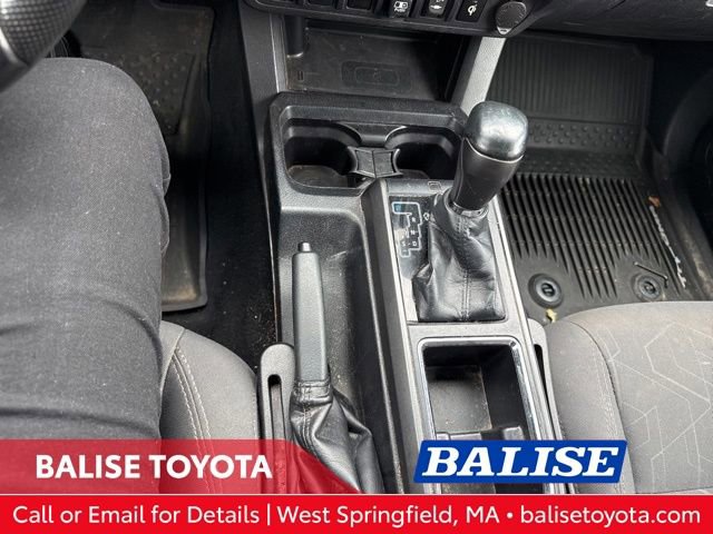 Used 2018 Toyota Tacoma TRD Off-Road w/ Technology Package image 18