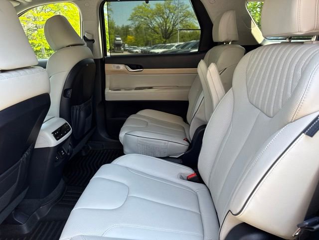 Used 2024 Hyundai Palisade Limited AWD/4WD image 24