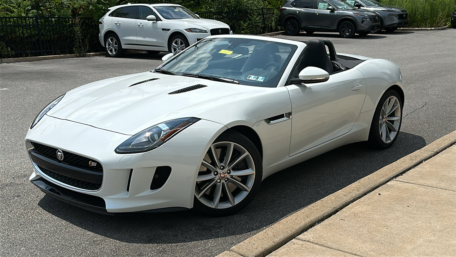 Used 2015 Jaguar F-TYPE S RWD image 2