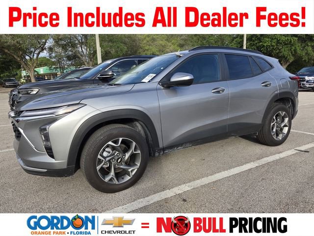Used 2025 Chevrolet Trax LT w/ LT Convenience Package FWD image 1