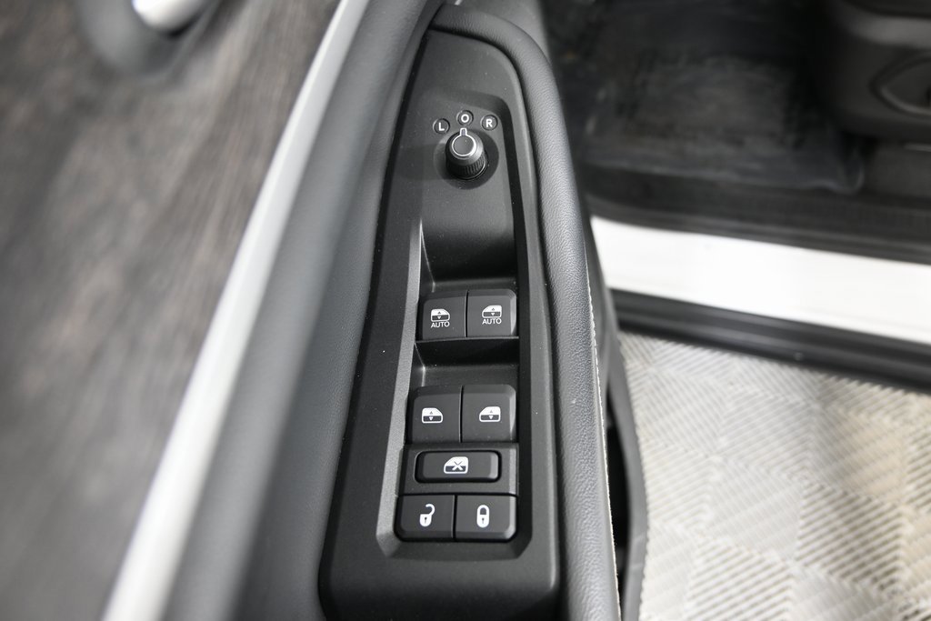 Used 2023 Jeep Grand Cherokee Limited w/ Black Appearance Package image 19