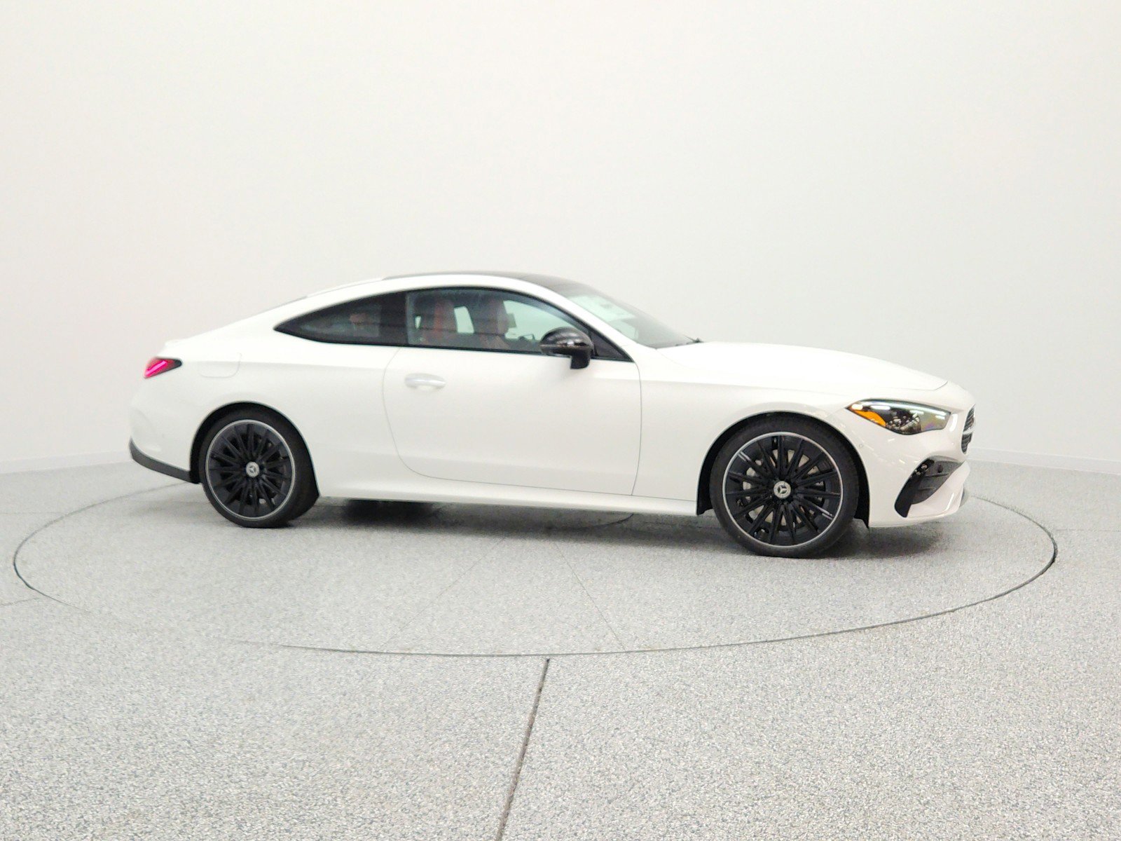 New 2026 Mercedes-Benz CLE 450 4MATIC Coupe image 4