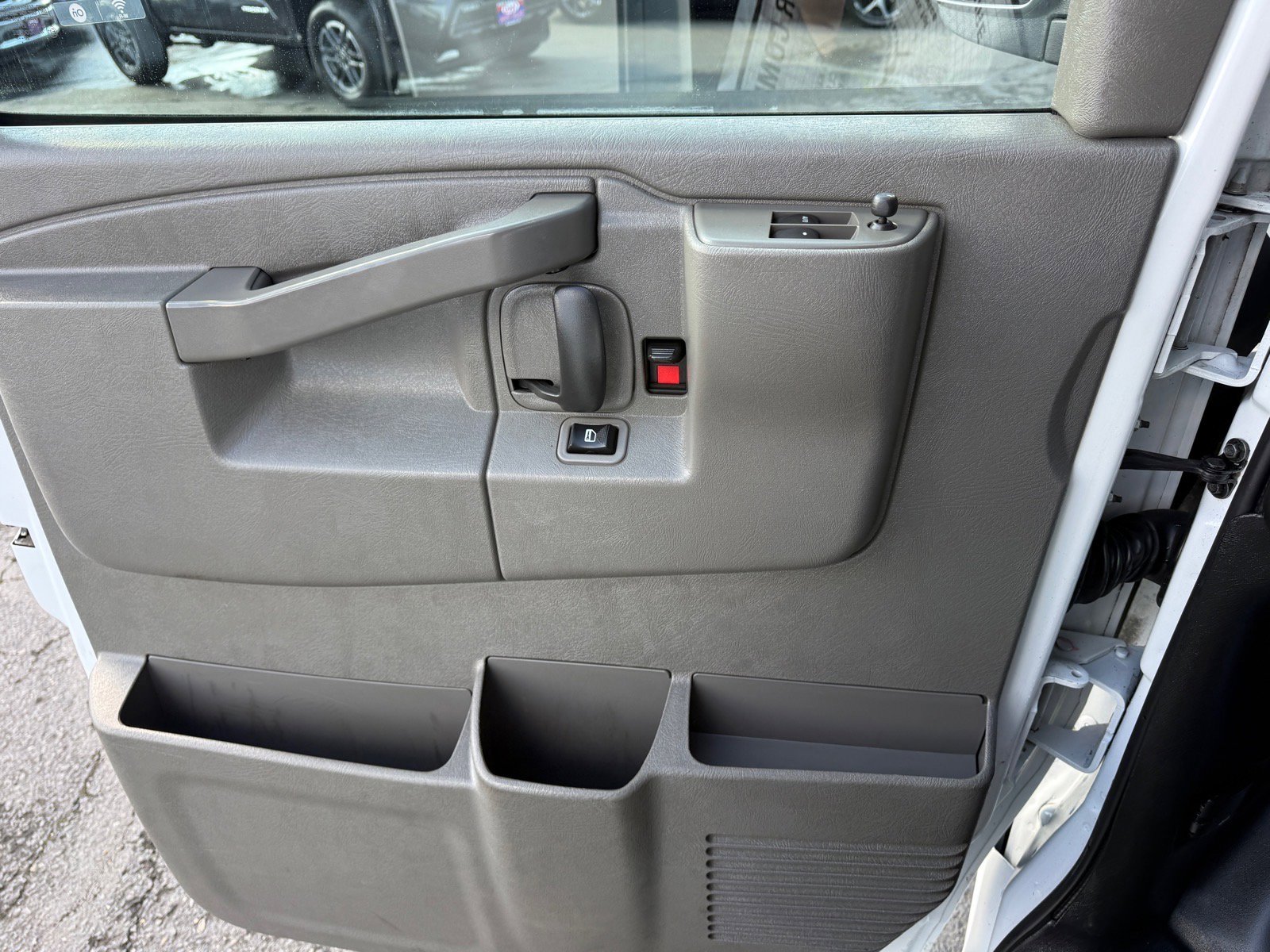 Used 2021 GMC Savana 2500 Extended w/ Driver Convenience Package image 20