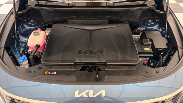 Used 2024 Kia Niro Wind w/ Wind Preserve Package FWD image 9