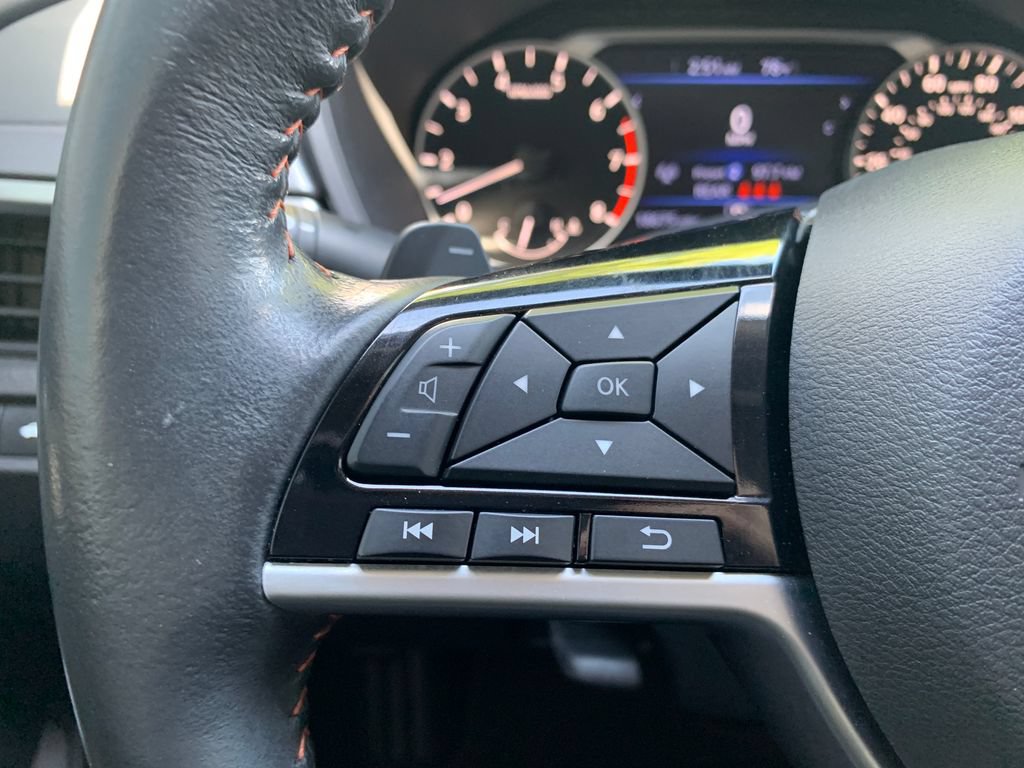 Used 2023 Nissan Altima 2.5 SR FWD image 13