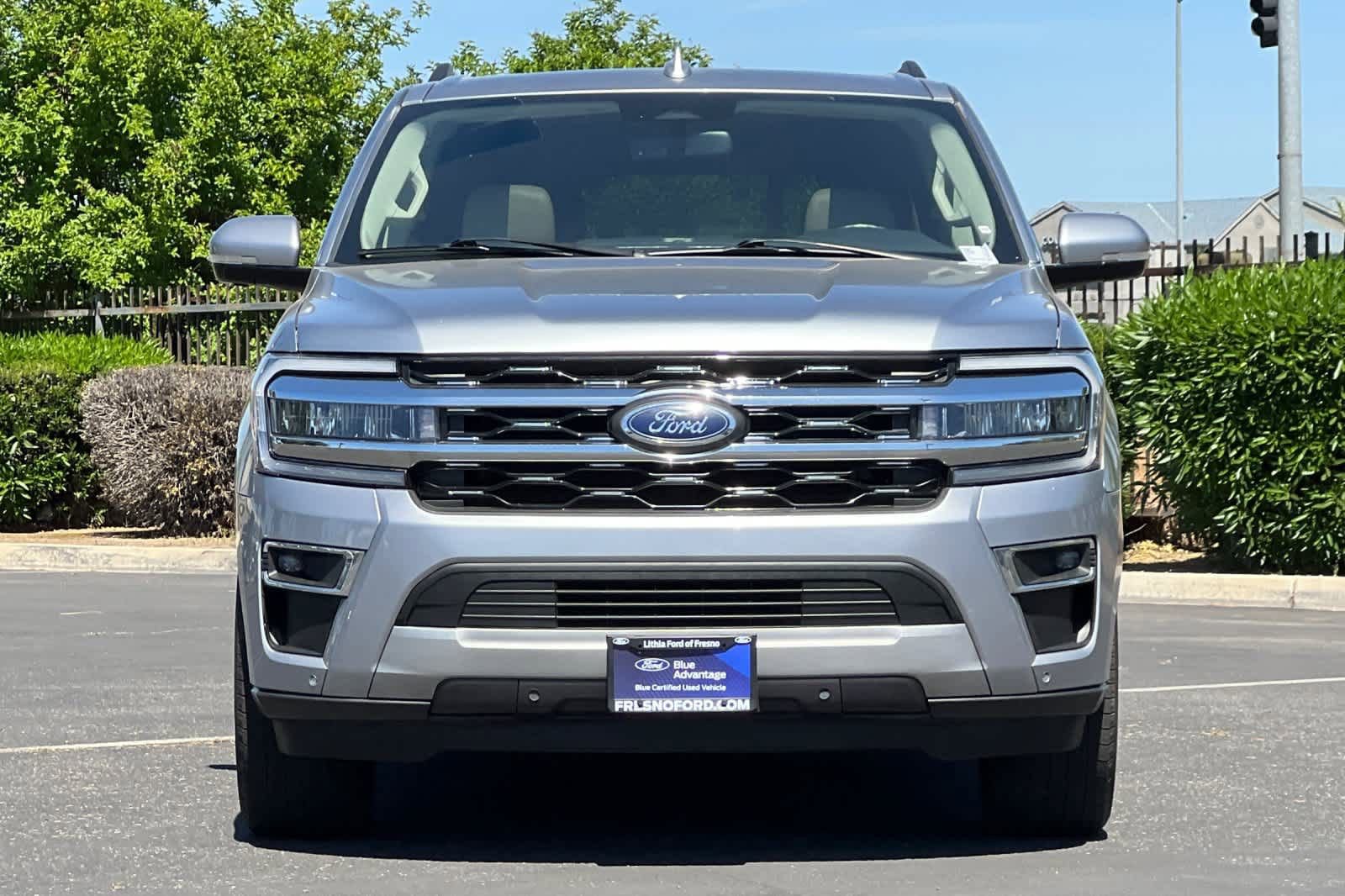Used 2024 Ford Expedition Max Limited image 11