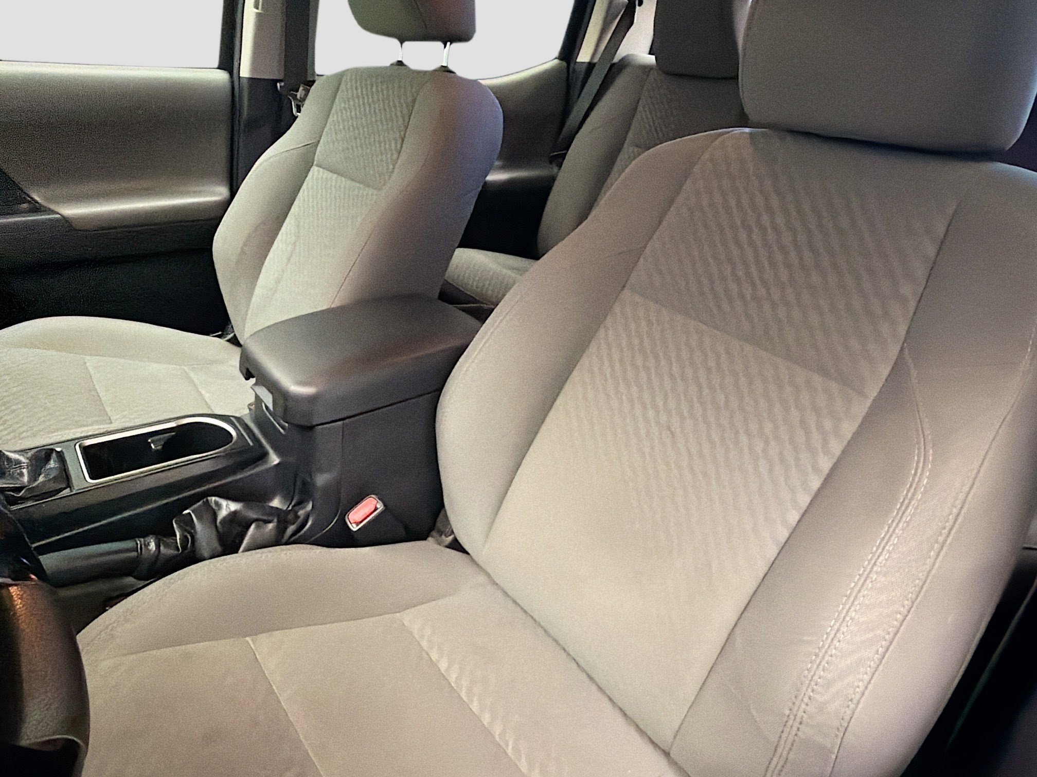 Used 2021 Toyota Tacoma SR image 11