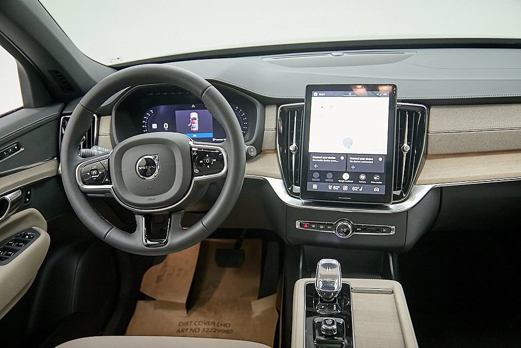 New 2026 Volvo XC90 B6 Plus w/ Protection Package AWD/4WD image 23