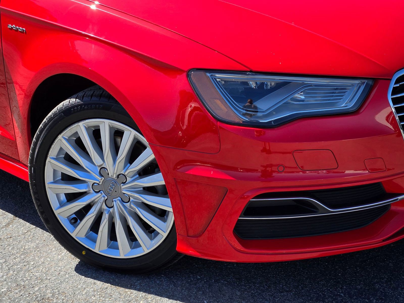 Used 2016 Audi A3 e-tron Premium Plus w/ Premium Plus Package image 9