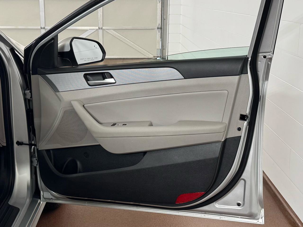 Used 2018 Hyundai Sonata SEL FWD image 35
