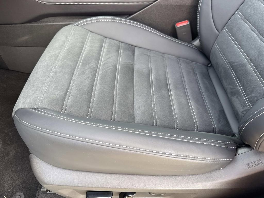 New 2026 Mitsubishi Outlander SE image 24