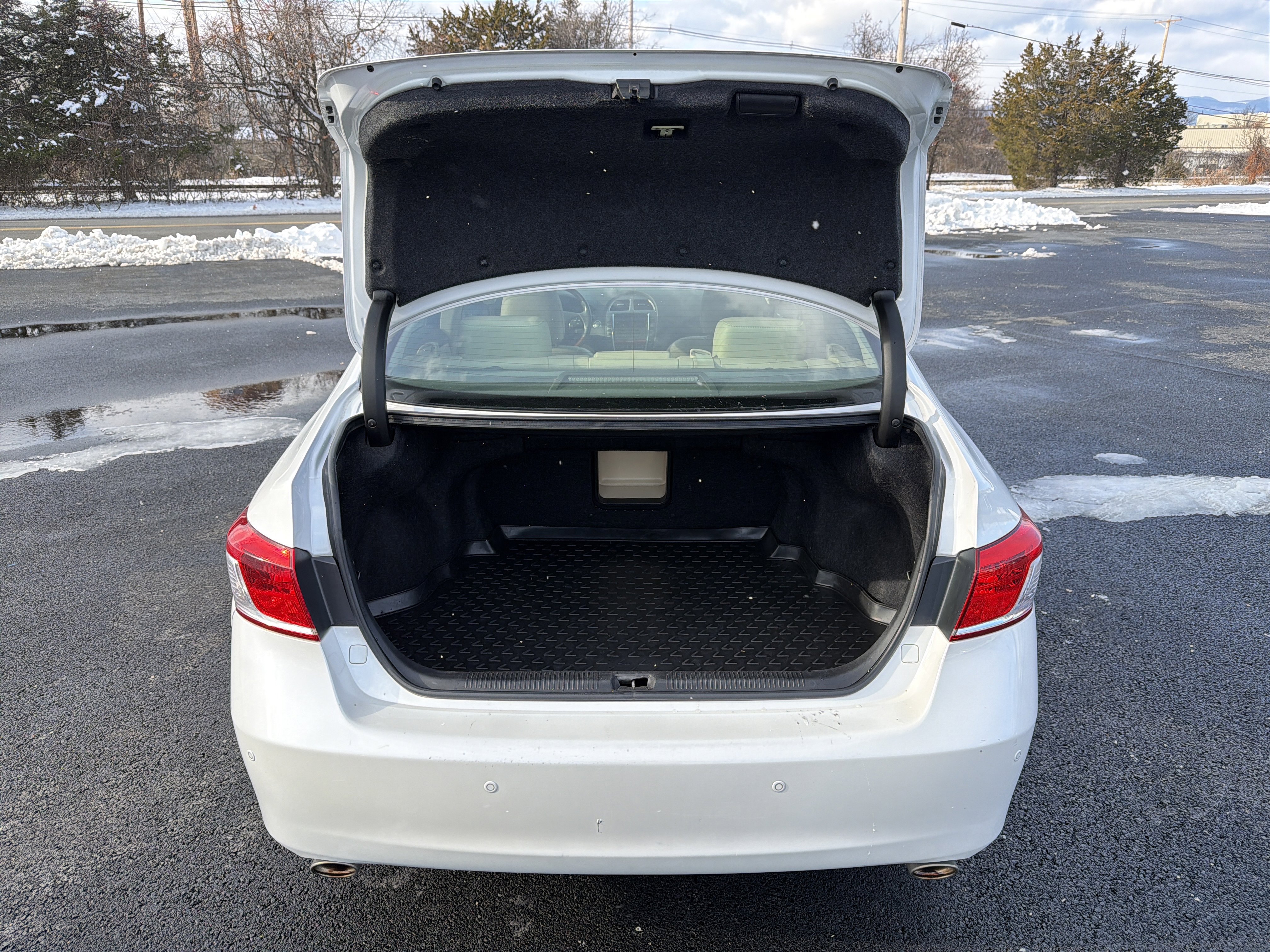 Used 2011 Lexus ES 350 image 30