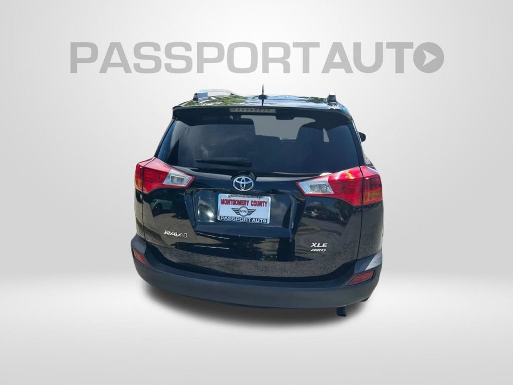 Used 2013 Toyota RAV4 XLE AWD/4WD image 7