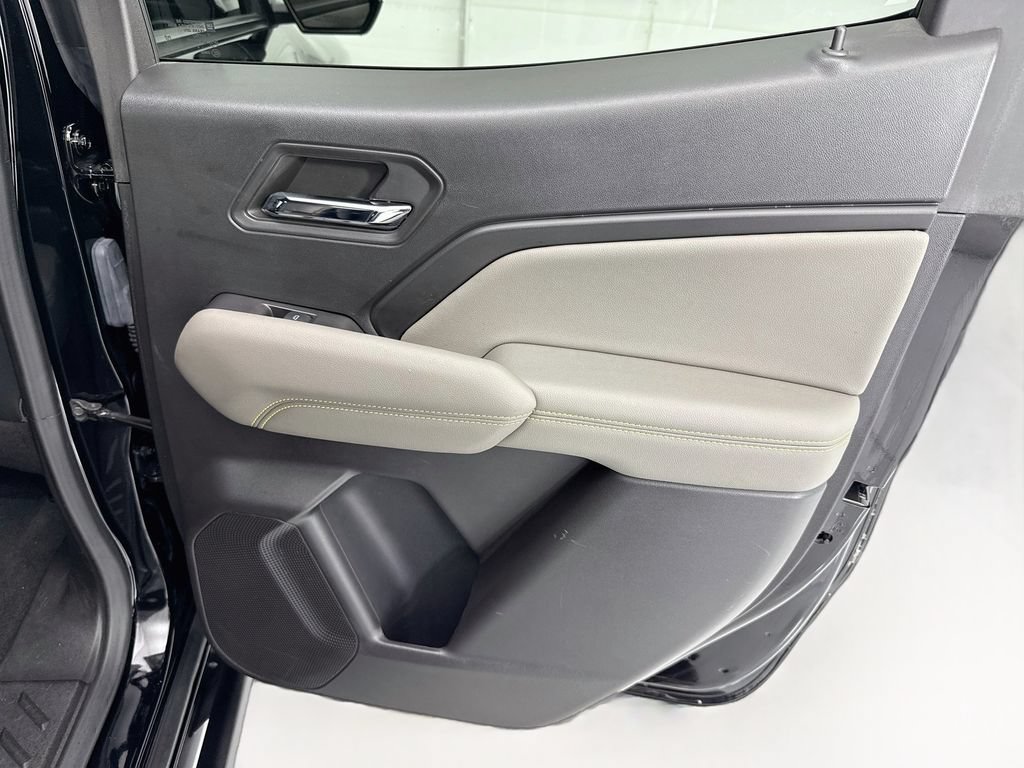 Used 2024 Chevrolet Colorado ZR2 w/ ZR2 Convenience Package III AWD/4WD image 26