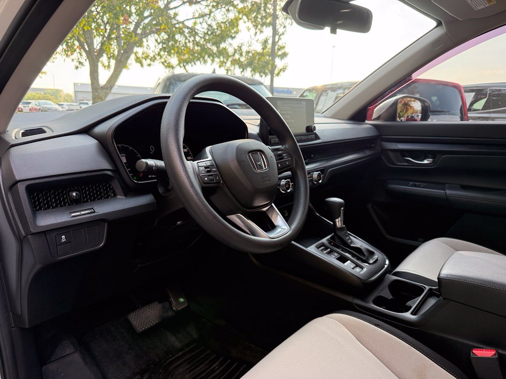 Used 2023 Honda CR-V LX image 9