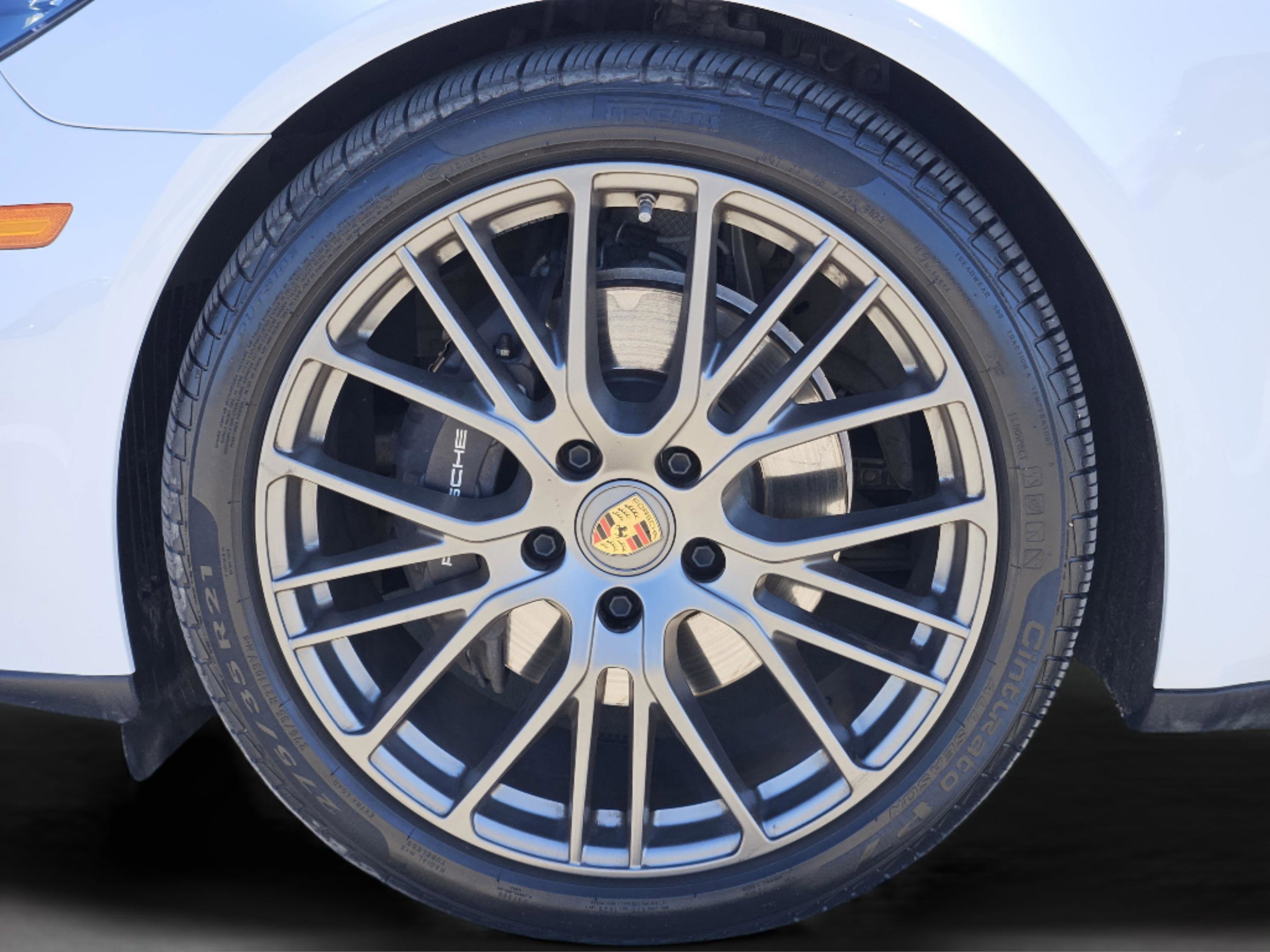 Certified 2023 Porsche Panamera Platinum Edition image 14